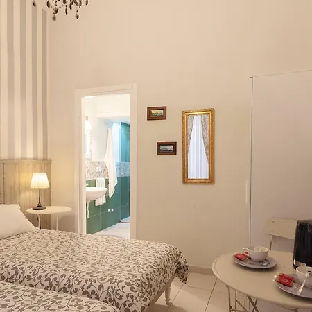 Frühstückspension Dei Decumani 3*