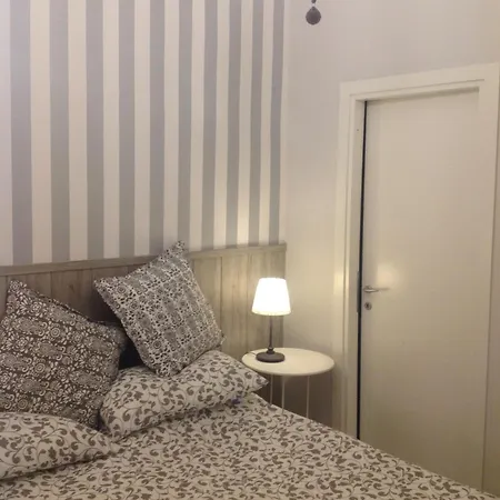 Couette-café Dei Decumani 3*