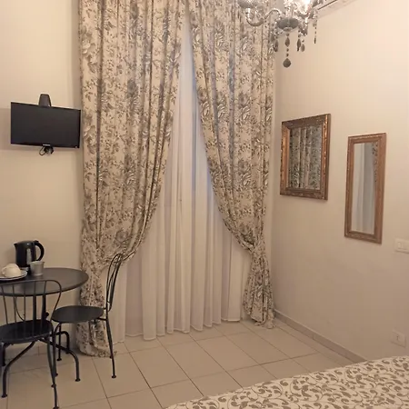Dei Decumani Bed & Breakfast 3*
