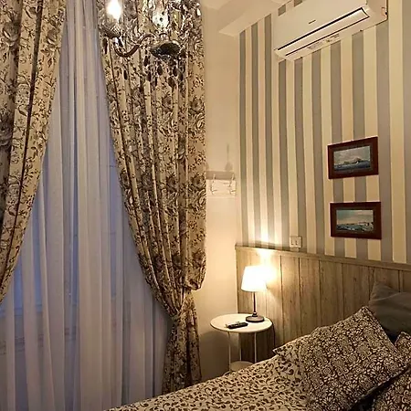 Bed & Breakfast Dei Decumani Napoli