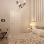 デイ デクマリ 3* ナポリ