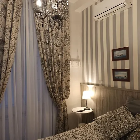 데이 데쿠마니 B&B 나폴리