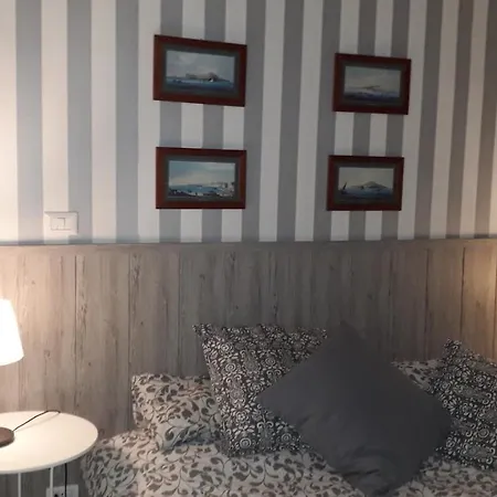 B&B 데이 데쿠마니 나폴리